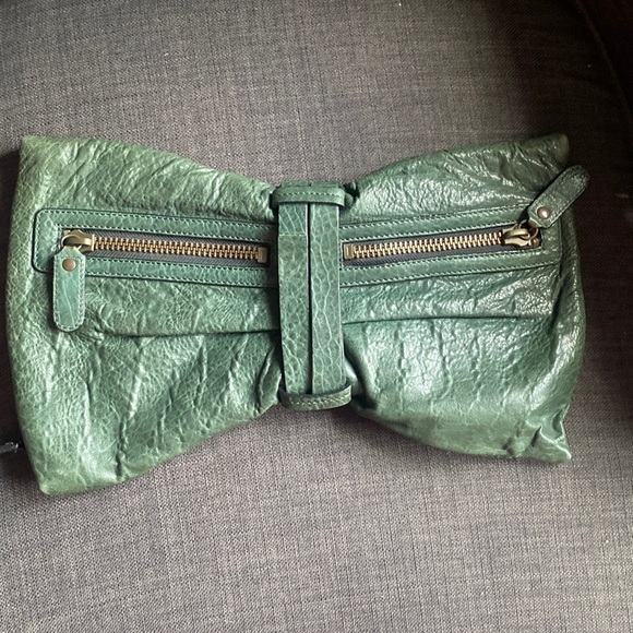 Bcbg MaxAzria leather clutch - Picture 1 of 9